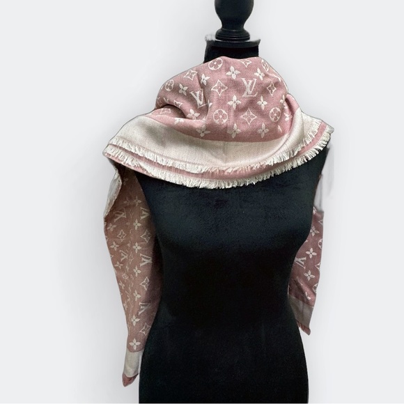 Auth Louis Vuitton Monogram Shine Rose Pink Ivory Shawl LV Wrap Stole Scarf - Picture 4 of 15